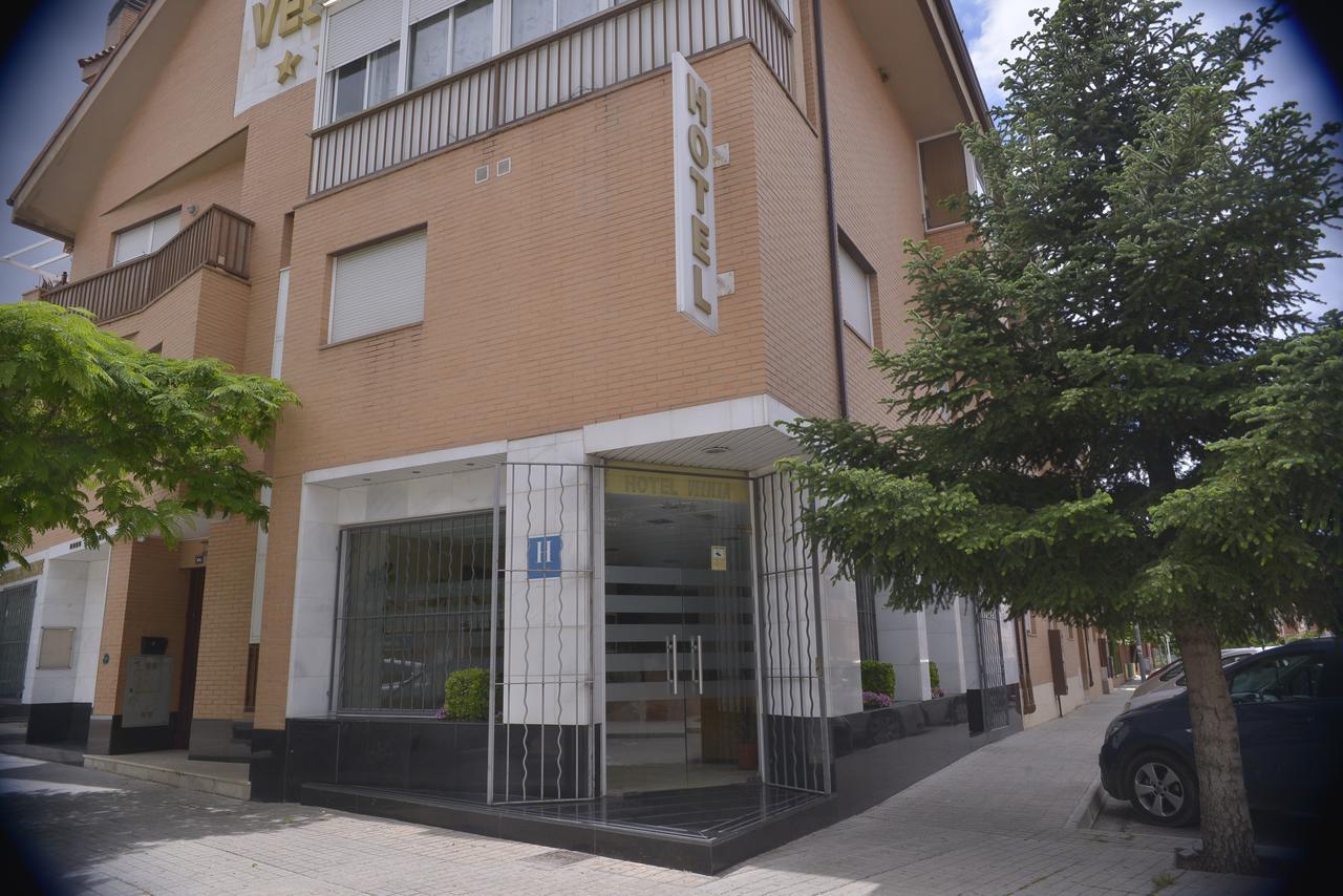 Hotel Velilla Velilla de San Antonio Exterior foto